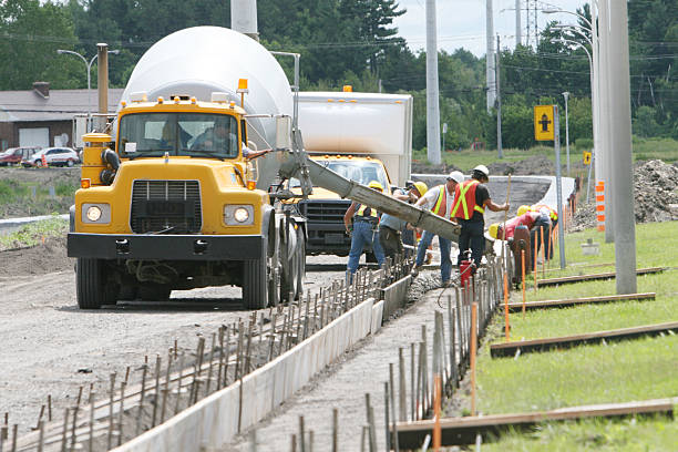 Best Commercial Concrete Contractor  in Vandalia, IL